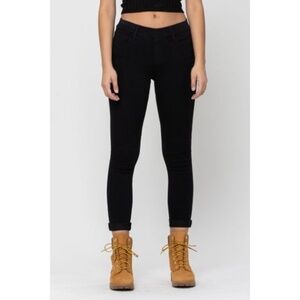 Cello Jeans- Mid-Rise Pull-On Skinny (Black) NEW WITH TAGS